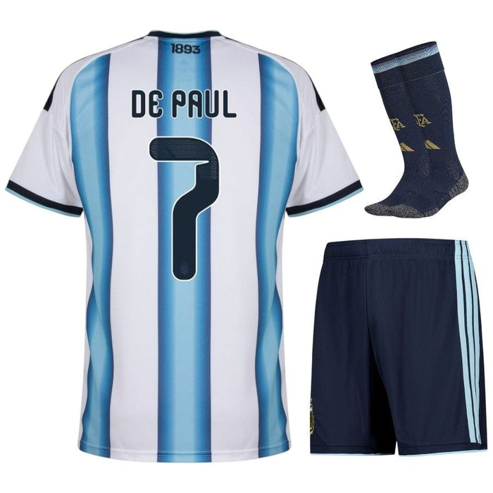 Kit Enfant Argentine De Paul 3 étoiles 2026 2027 Pas Cher - 90+3 | Maillot de Foot Enfant Pas Cher 2026 2027